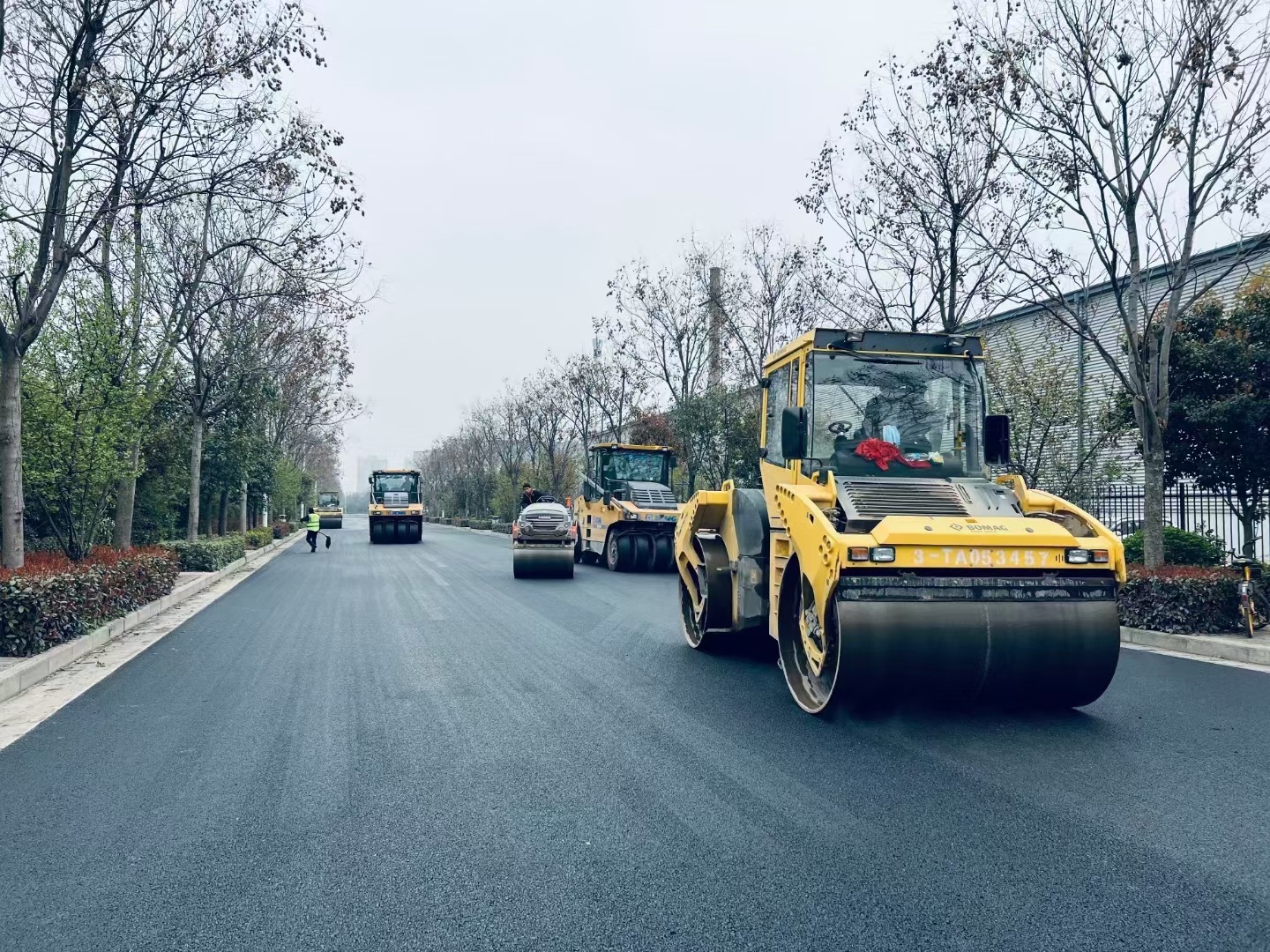 瀝青混凝土施工