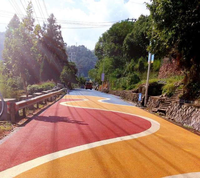 未來建筑材料的選擇：為什么陜西彩色混凝土